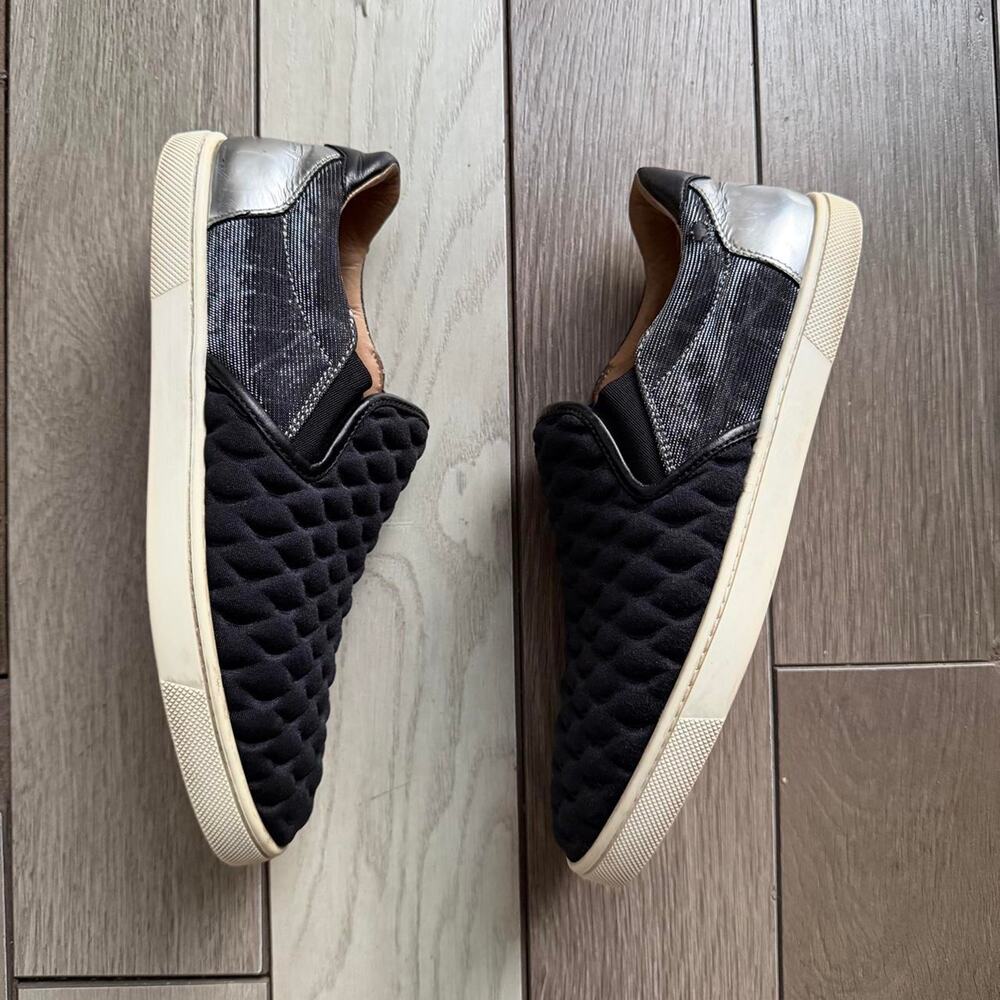 Christian louboutin master key flat